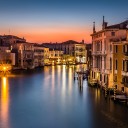 venezia veneto italia canale rialto notte luci case lago